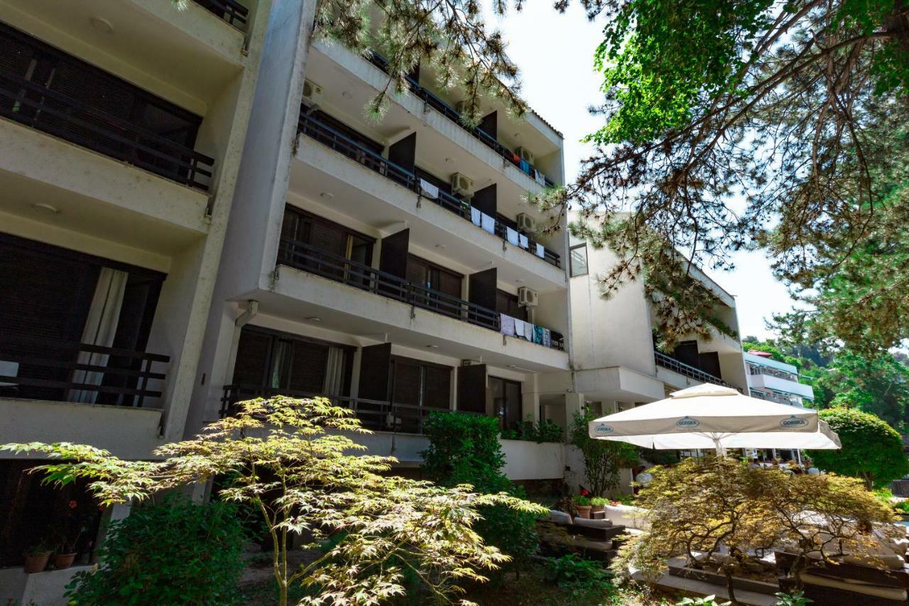 אוהריד Hotel Pela מראה חיצוני תמונה