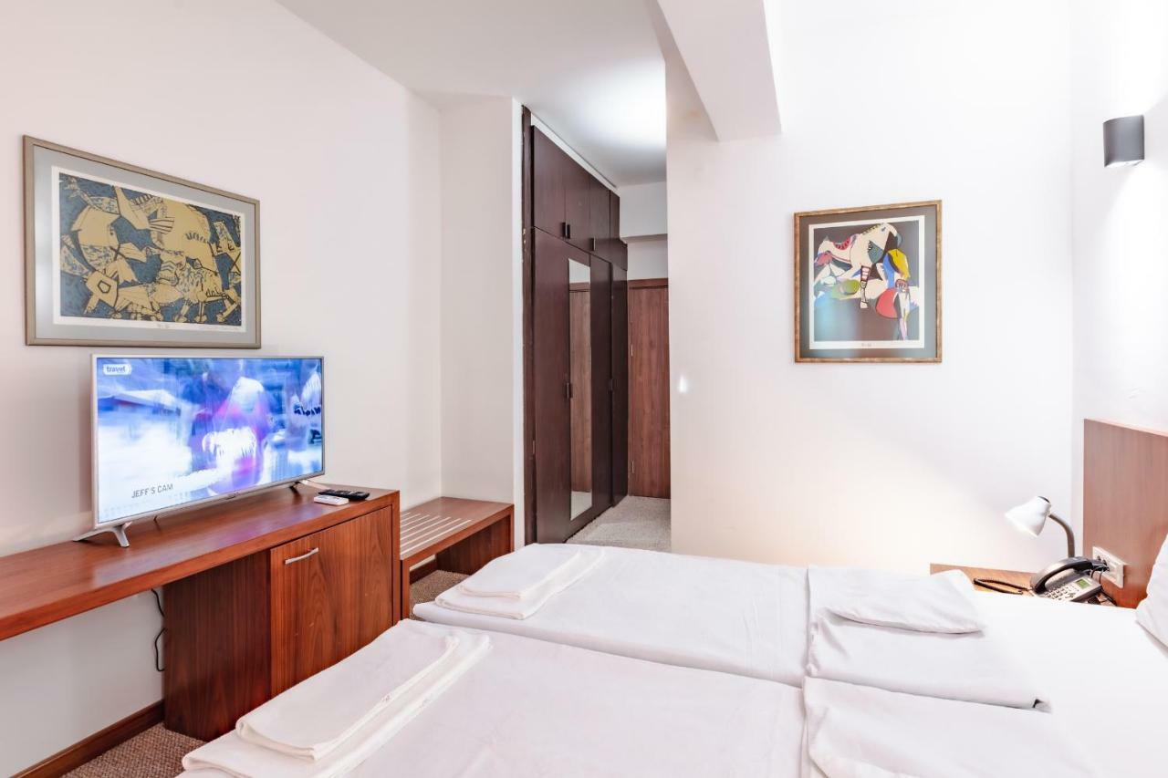 אוהריד Hotel Pela מראה חיצוני תמונה