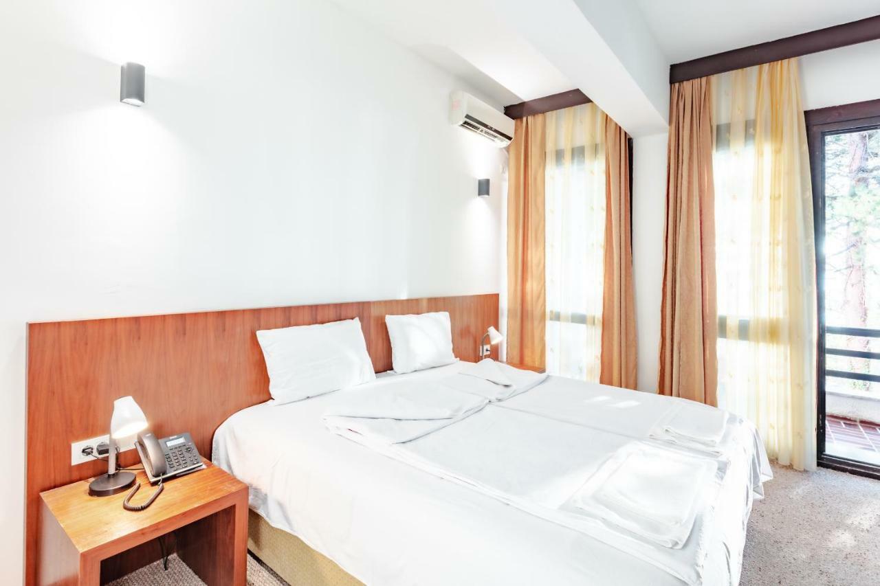 אוהריד Hotel Pela מראה חיצוני תמונה