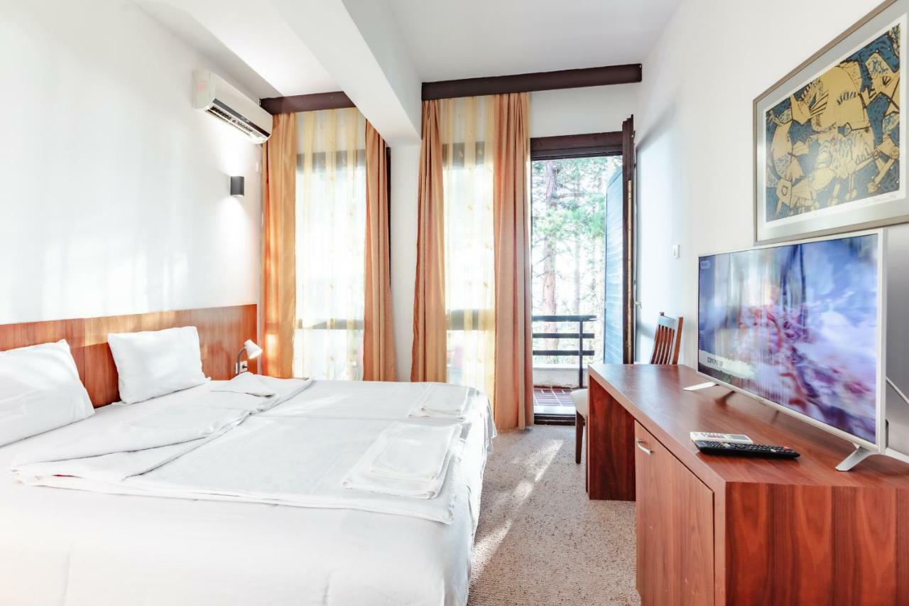 אוהריד Hotel Pela מראה חיצוני תמונה