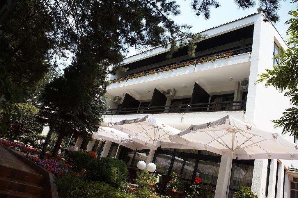 אוהריד Hotel Pela מראה חיצוני תמונה